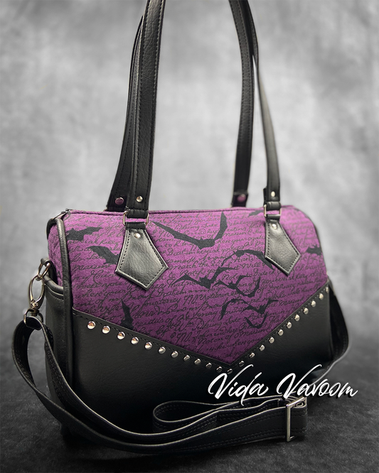 The Perfect Companion: Vida Vavoom's Shoulder Bag Selection
