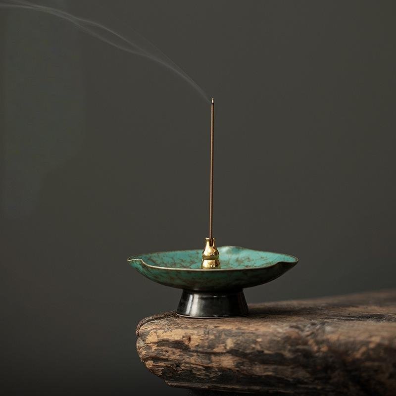 Turquoise-colored Ceramic Incense Holder: Turquoise