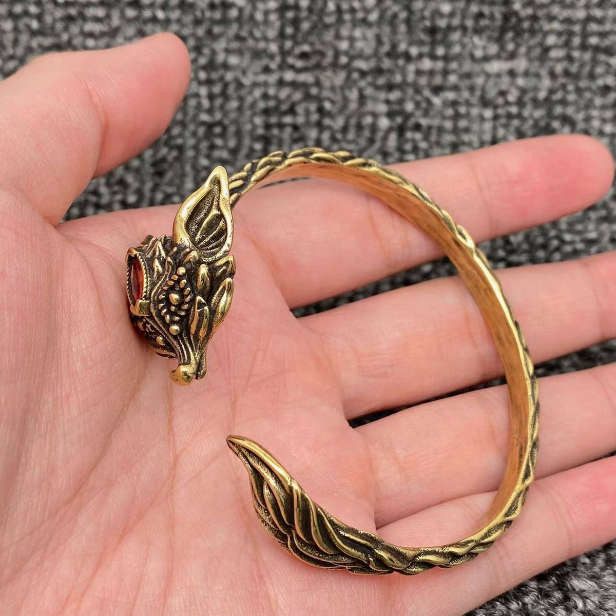 Inlaid Zircon Vintage Adjustable Fox Cuff
