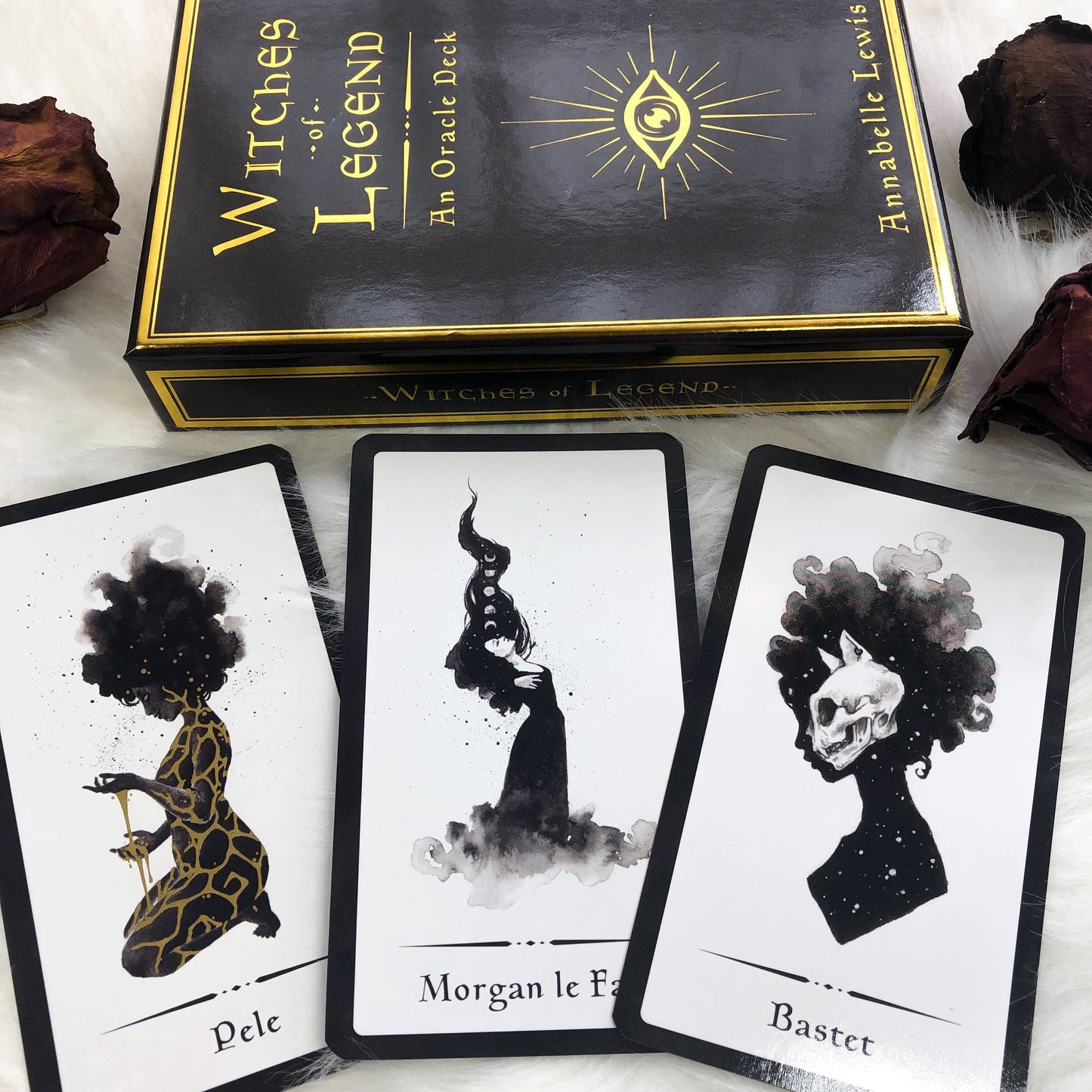 Oracle Deck - Witches of Legend