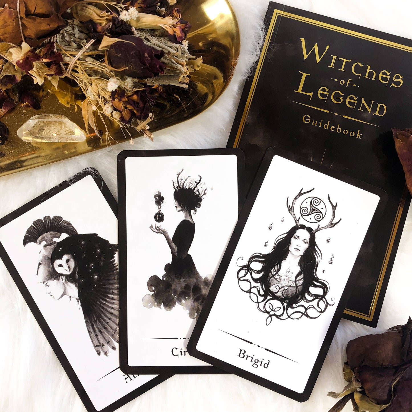 Oracle Deck - Witches of Legend