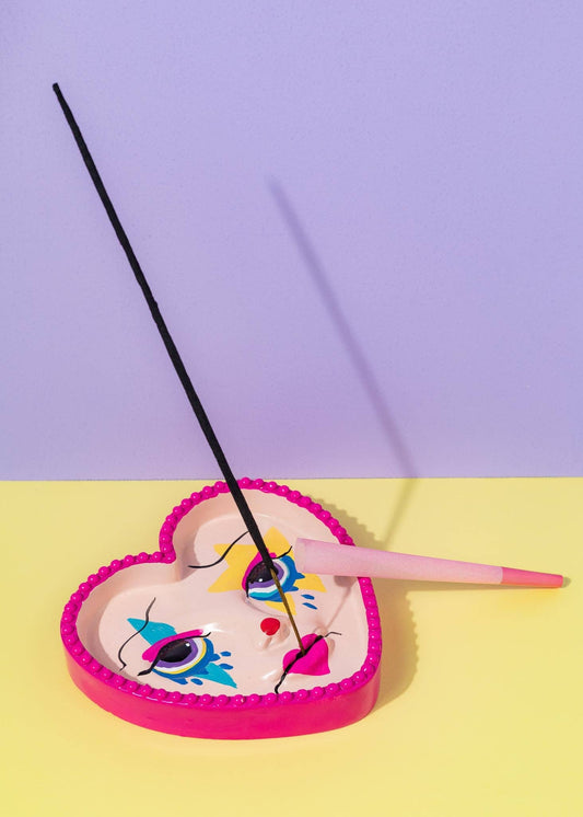 CLOWN GIRL ASHTRAY / INCENSE HOLDER