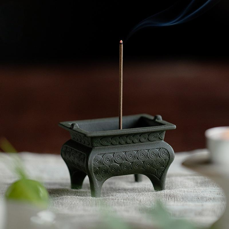 Antique-style Ceramic Vortex Incense Burner: Green