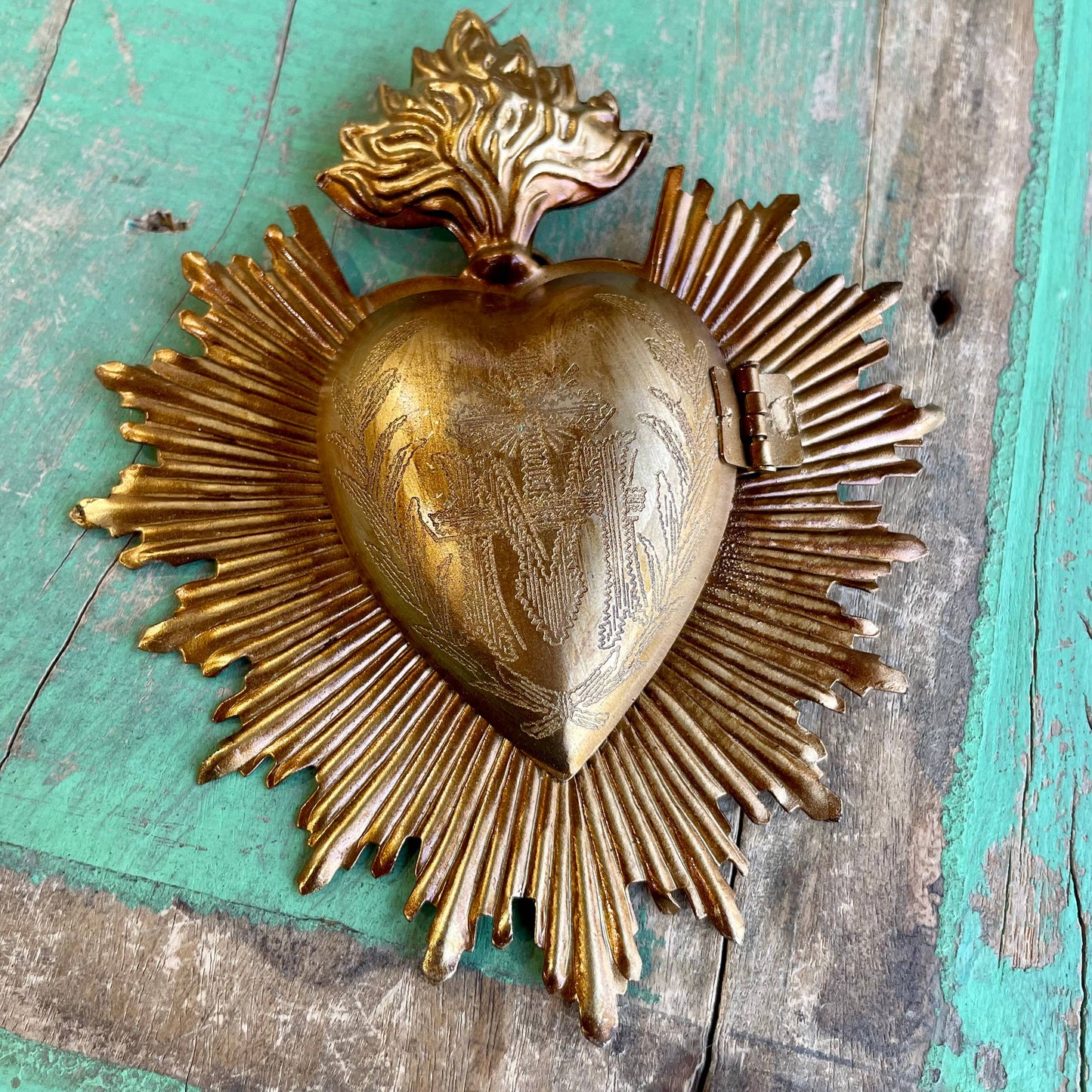 Flaming Sacred Heart Box: Gold