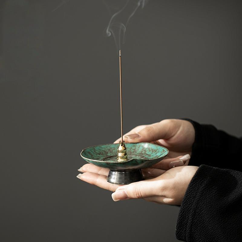 Turquoise-colored Ceramic Incense Holder: Turquoise
