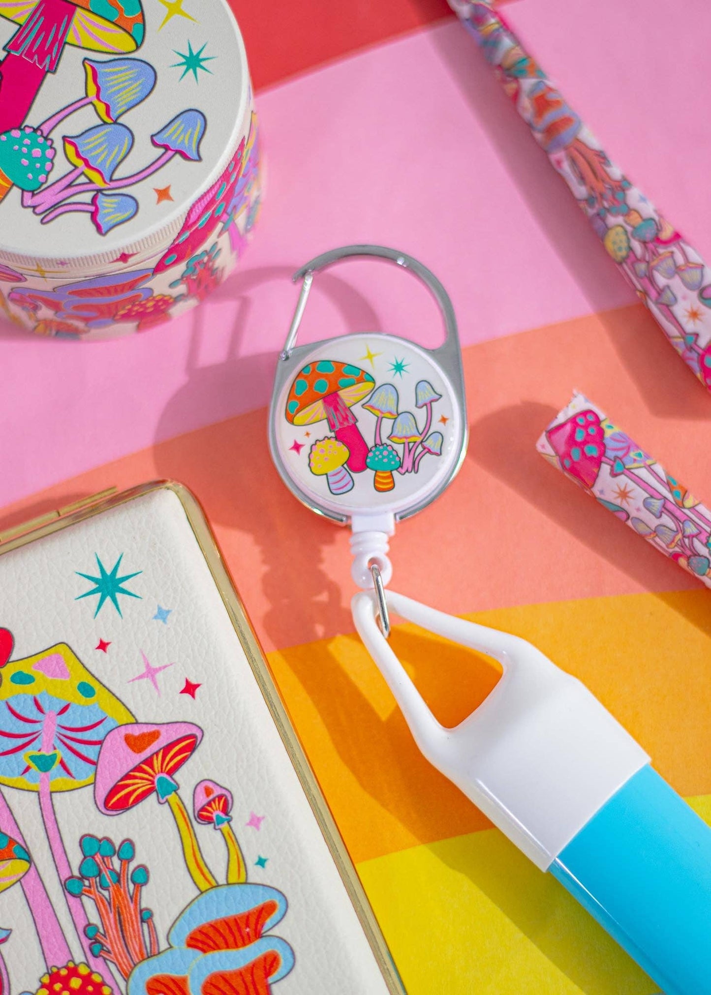 COLORFUL MUSHROOM LIGHTER LEASH