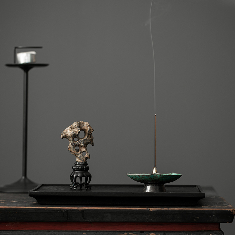 Turquoise-colored Ceramic Incense Holder: Turquoise