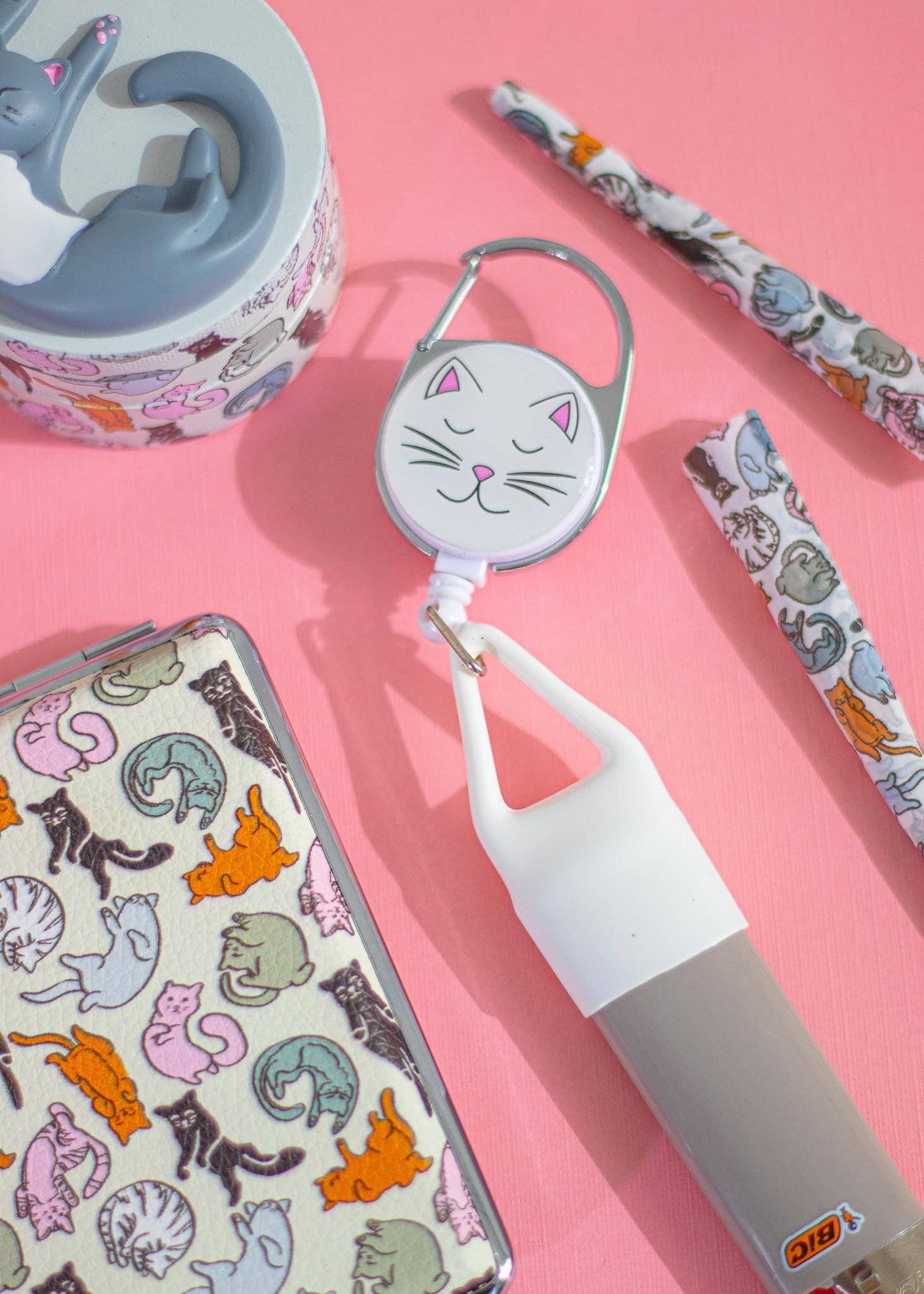CAT LIGHTER LEASH