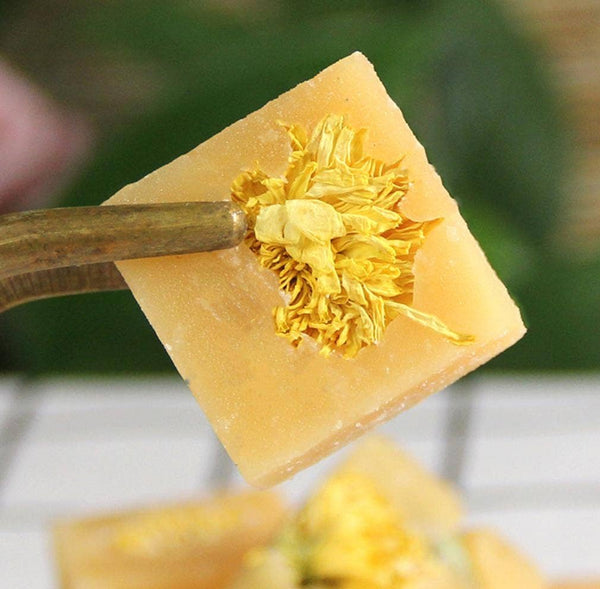 Gourmet Honey Sugar Cubes with flowers and fruit: Pear