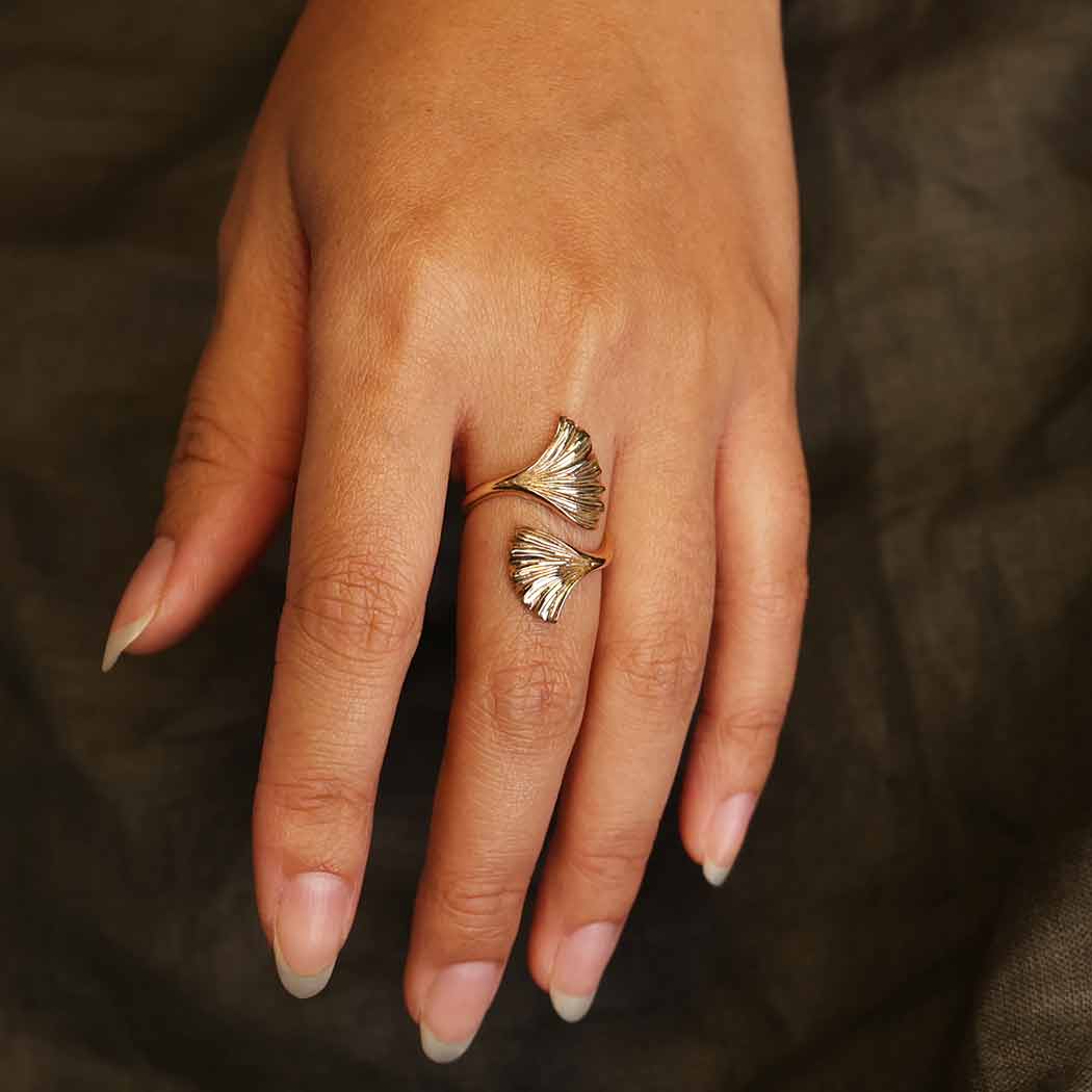 Adjustable Ginkgo Leaf Ring: Bronze