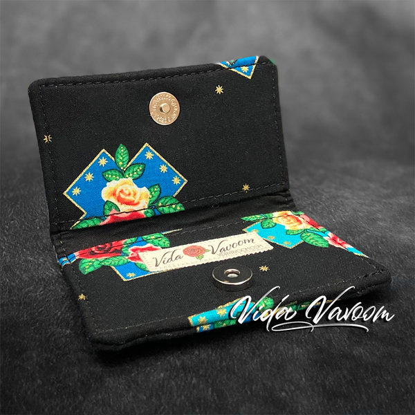 Cross and roses card wallet 