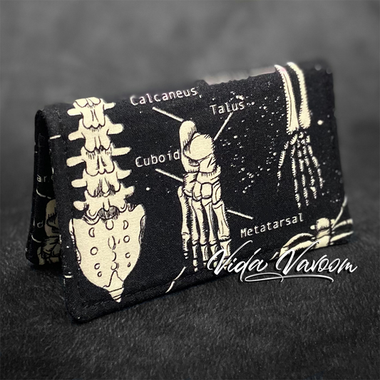 glow in the dark anatomy skeleton card wallet