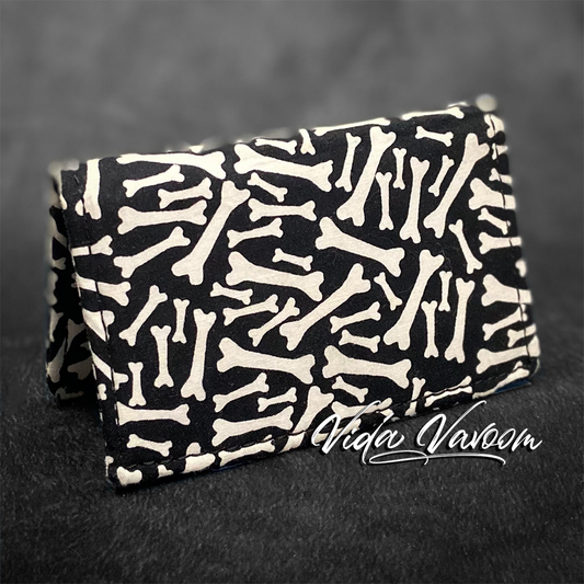 halloween spooky bones business card wallet